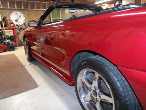 Used 1997 Ford Mustang GT RWD image 9