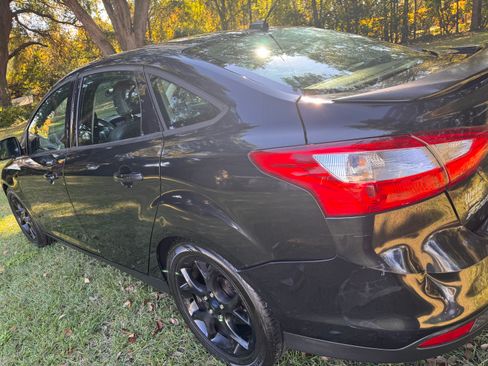 Used 2014 Ford Focus SE w/ Equipment Group 201A image 12