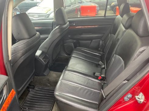 Used 2012 Subaru Outback 2.5i Limited w/ Moonroof Pkg image 10