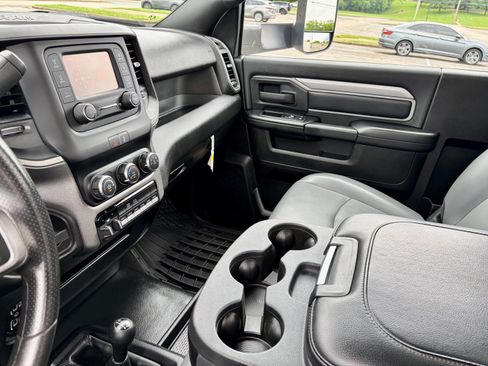 Used 2022 RAM 3500 Tradesman AWD/4WD image 17