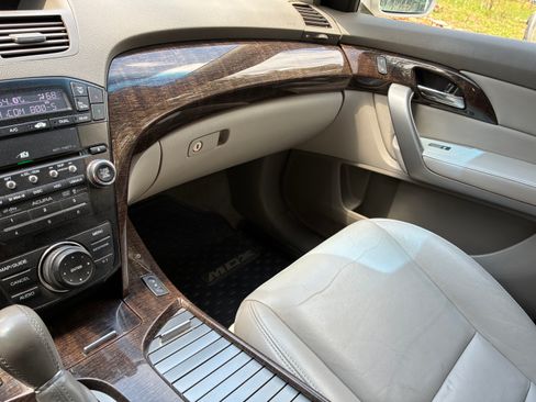 Used 2011 Acura MDX w/ Technology Package AWD/4WD image 2