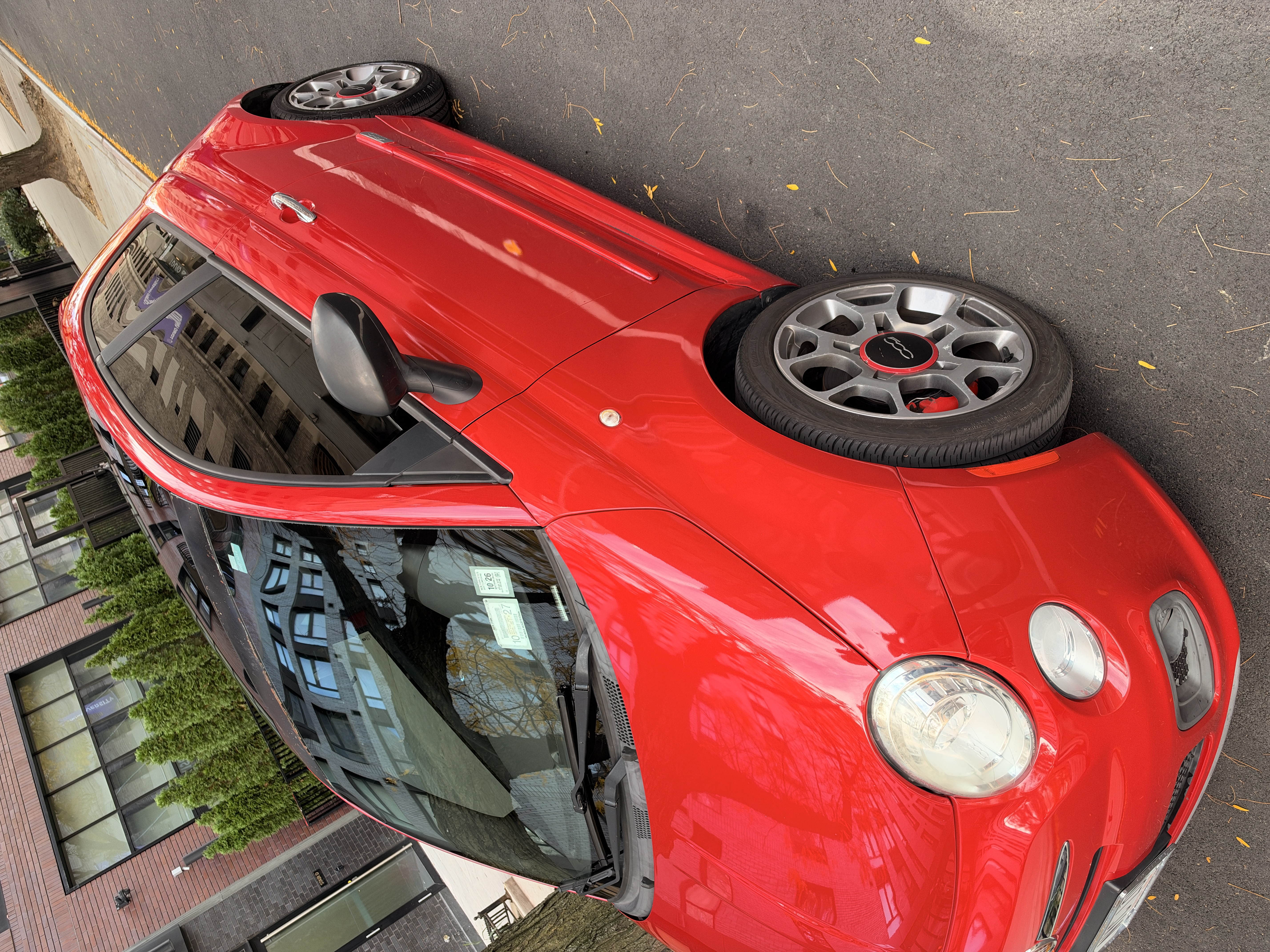 Used 2012 FIAT 500 Sport w/ Safety & Convenience Pkg FWD image 5
