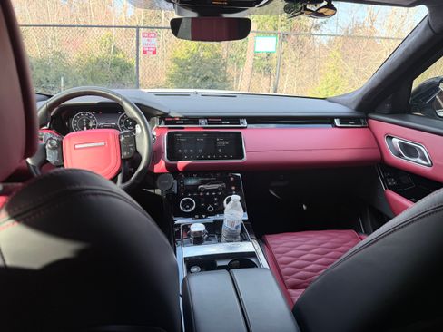 Used 2020 Land Rover Range Rover Velar SV Autobiography Dynamic image 5
