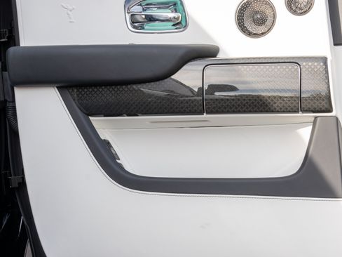 Used 2022 Rolls-Royce Cullinan Black Badge w/ Dark Exterior Package image 6