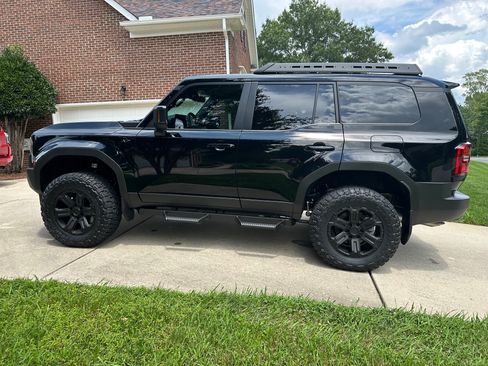 Used 2025 Toyota Land Cruiser 1958 image 9