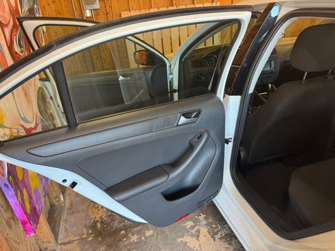 Used 2015 Volkswagen Jetta S w/ Welcome Package image 14