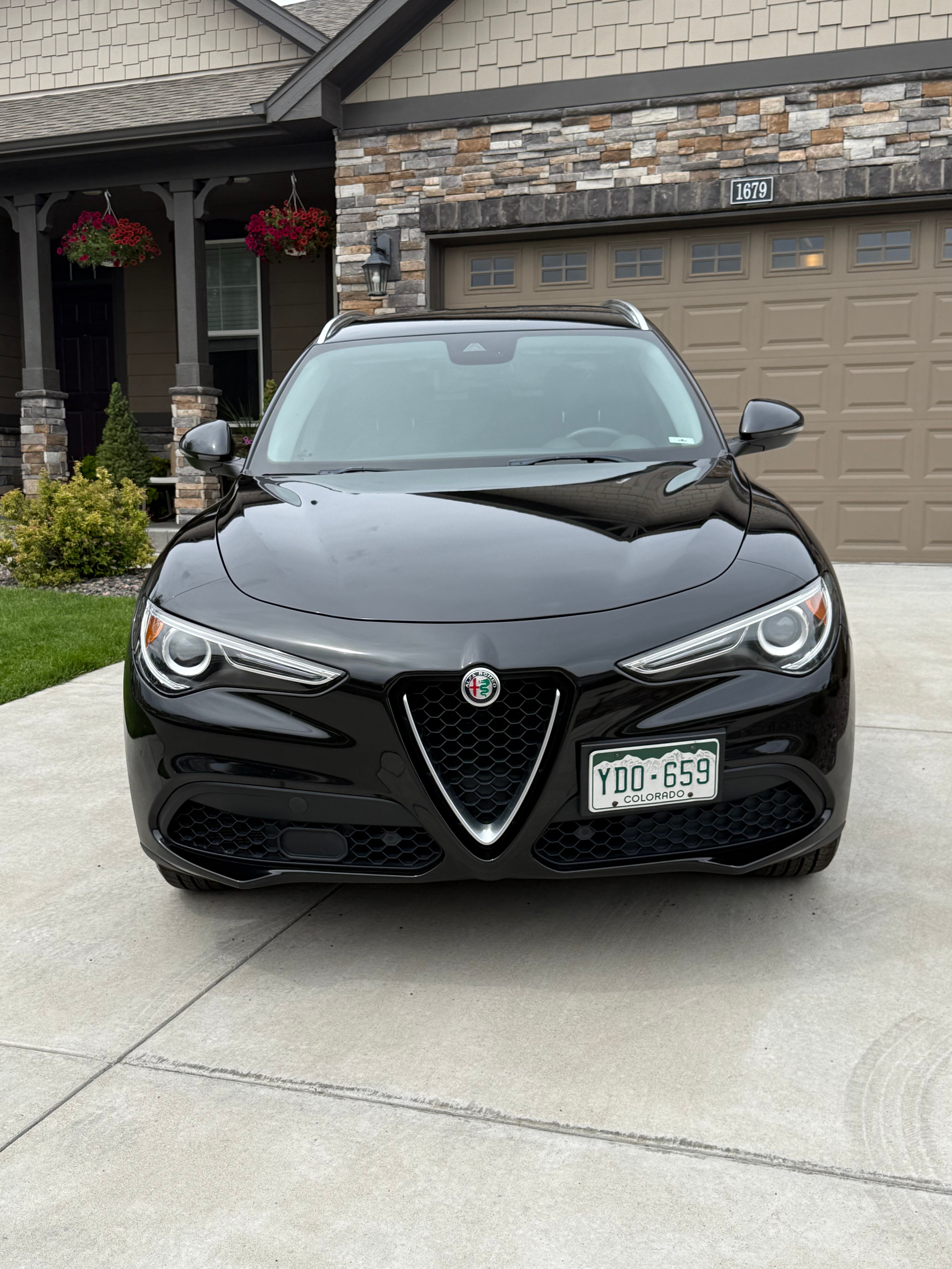 Used 2018 Alfa Romeo Stelvio Ti AWD/4WD image 5