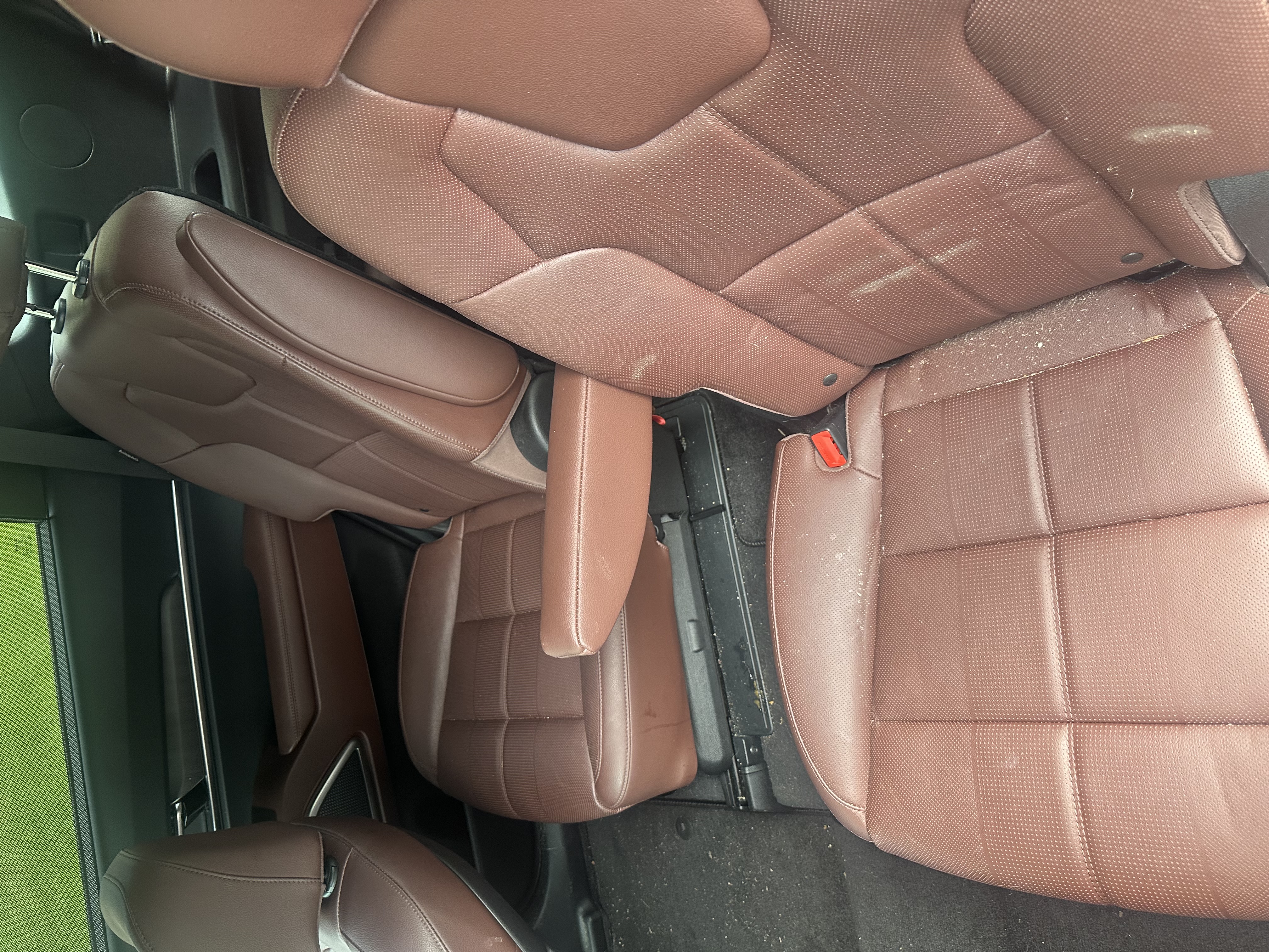 Used 2024 Kia Telluride EX w/ EX Captain's Chair Package FWD image 16