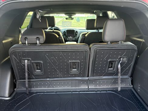 Used 2022 Chevrolet Traverse RS w/ LPO, Floor Liner Package AWD/4WD image 6