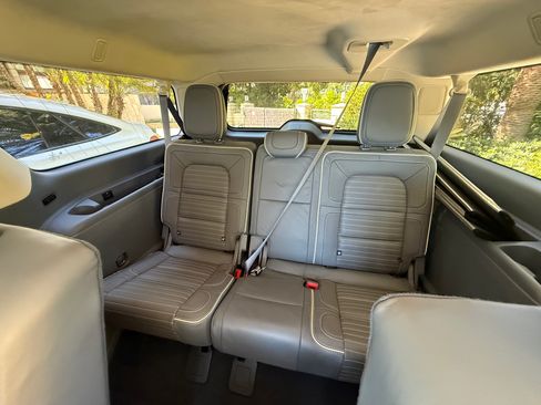 Used 2020 Lincoln Navigator L Black Label w/ Cargo Convenience Package image 11