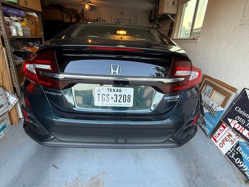 Used 2018 Honda Clarity Touring image 13