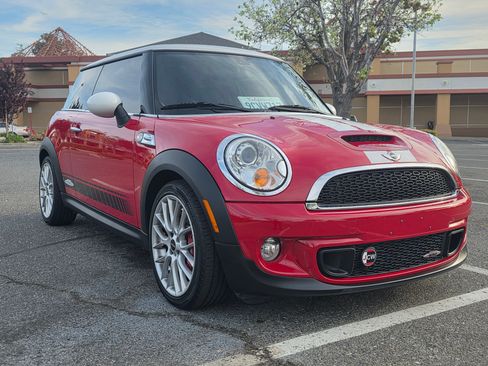 Used 2011 MINI Cooper John Cooper Works image 4