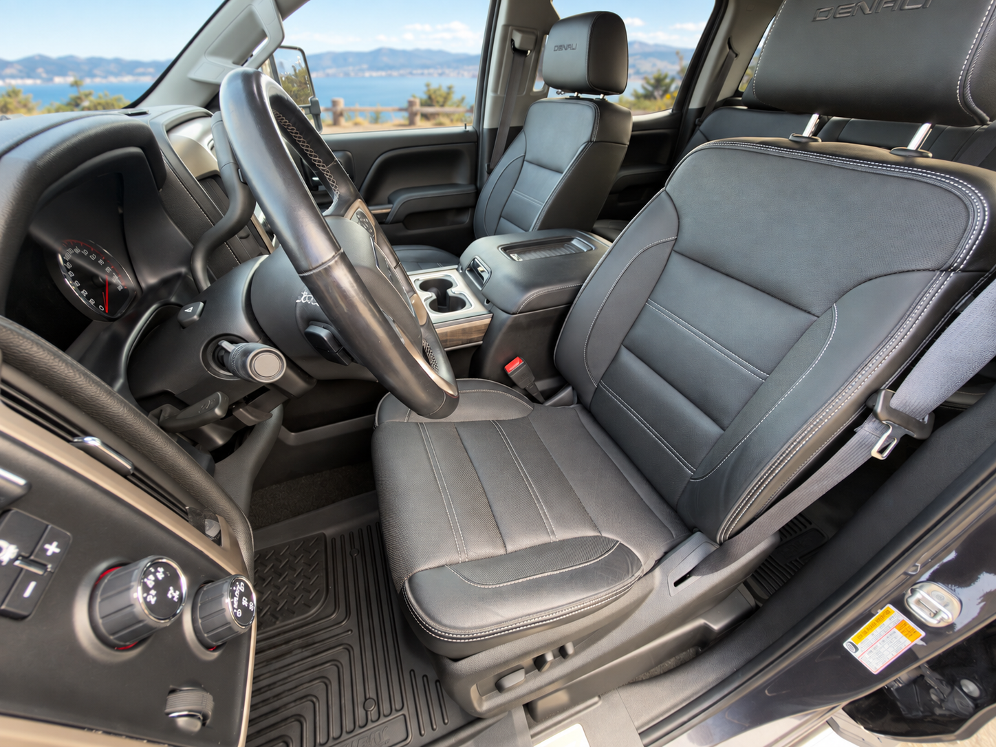 Used 2016 GMC Sierra 2500 Denali w/ Duramax Plus Package AWD/4WD image 22