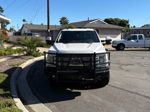 Used 2019 Ford F350 Lariat w/ Lariat Ultimate Package image 13