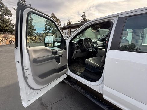 Used 2017 Ford F350 XL w/ Power Equipment Group image 9