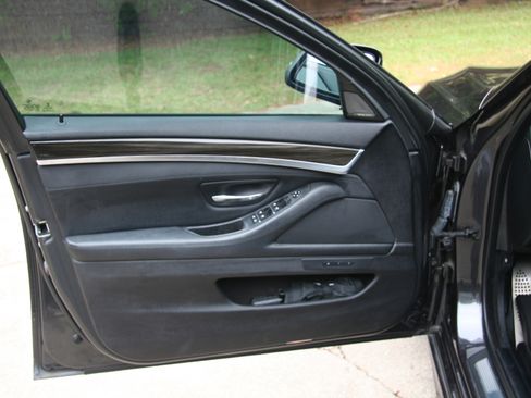 Used 2014 BMW 535d Sedan RWD image 11
