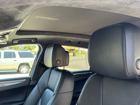 Used 2018 Porsche Macan Turbo image 22