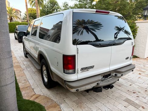 Used 2001 Ford Excursion Limited RWD image 10