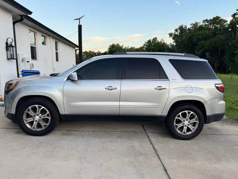 Used 2014 GMC Acadia SLT image 6