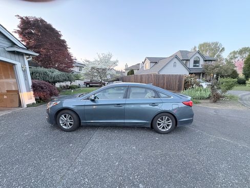 Used 2016 Hyundai Sonata SE FWD image 5