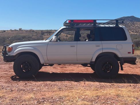 Used 1994 Toyota Land Cruiser image 4