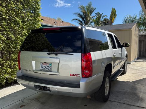 Used 2013 GMC Yukon XL SLT image 10