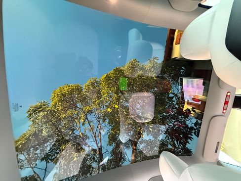 Used 2022 Tesla Model Y Performance image 19