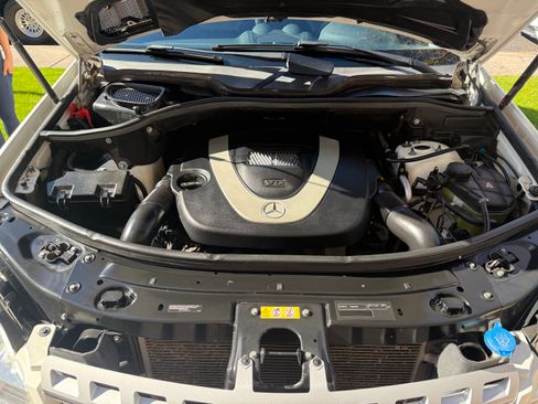 Used 2010 Mercedes-Benz ML 350 4MATIC image 6