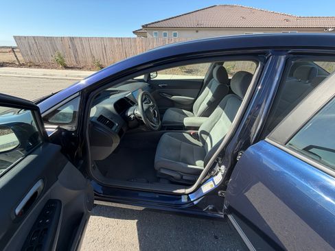 Used 2010 Honda Civic LX image 17