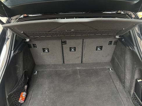 Used 2017 Porsche Macan S image 12