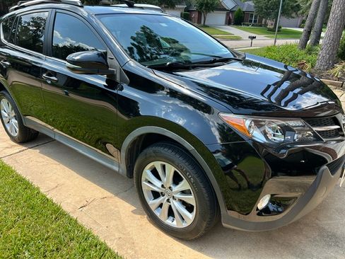 Used 2013 Toyota RAV4 Limited AWD/4WD image 9