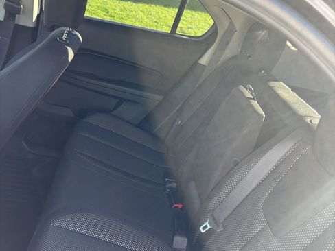 Used 2015 Chevrolet Equinox LT image 9