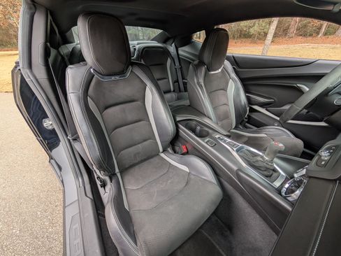 Used 2017 Chevrolet Camaro SS image 29