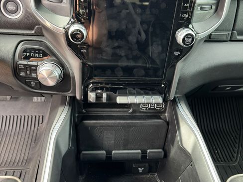 Used 2023 RAM 1500 Laramie image 12