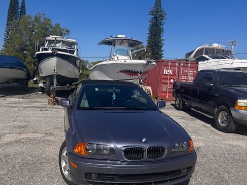 Used 2001 BMW 325Ci Convertible RWD image 2
