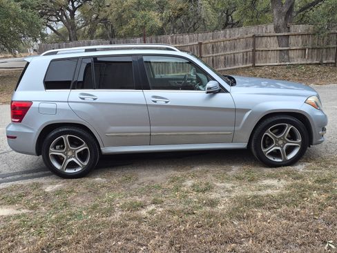 Used 2013 Mercedes-Benz GLK 250 GLK 250 BlueTEC 4MATIC Sport U image 4