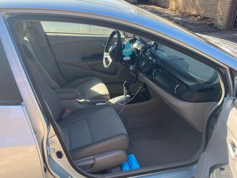 Used 2012 Honda Insight EX image 8