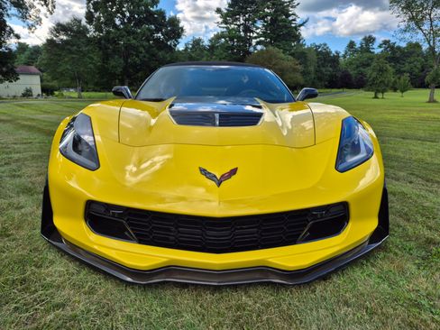 Used 2016 Chevrolet Corvette Z06 w/ 3LZ Preferred Equipment Group RWD image 10