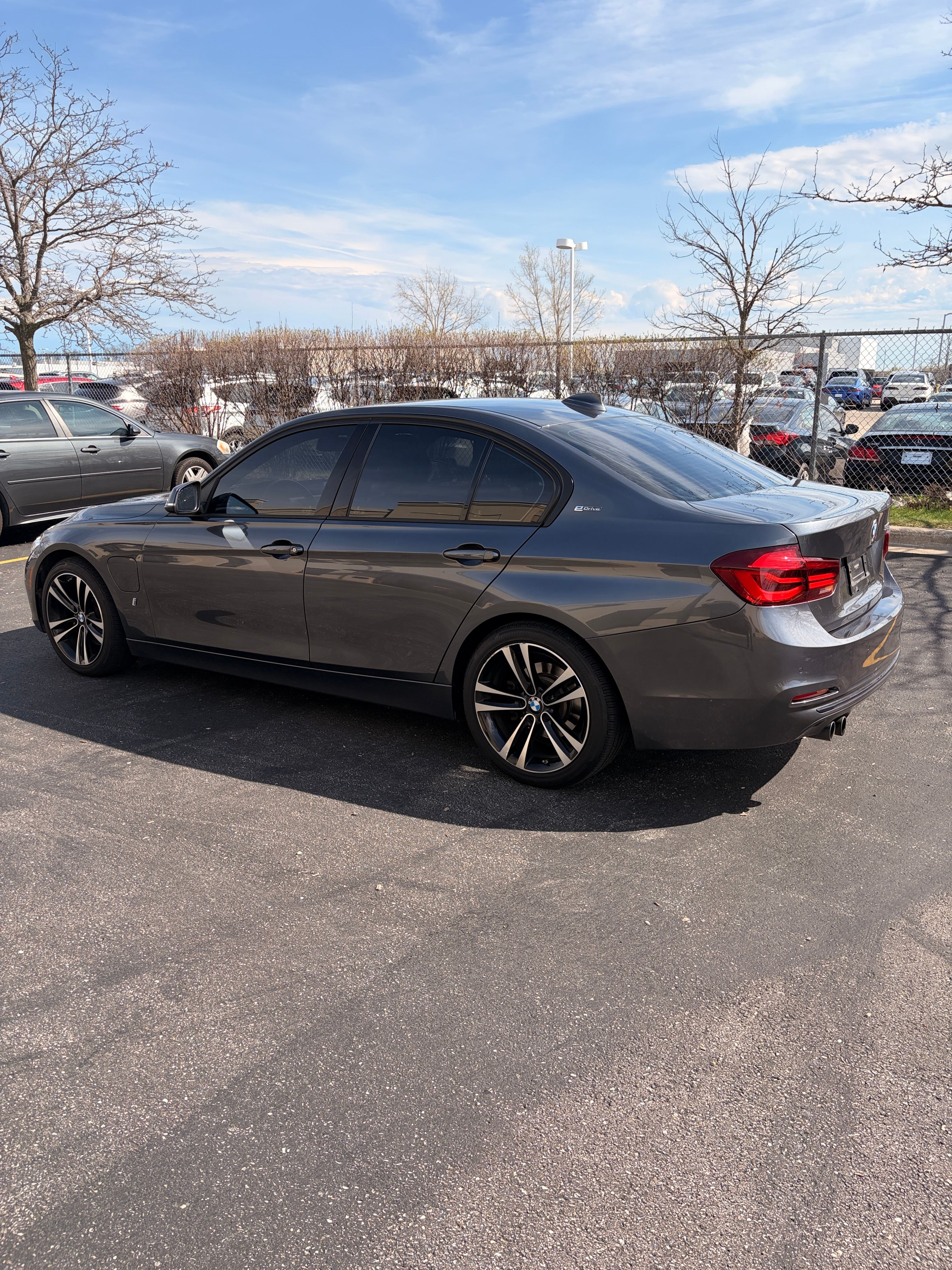 Used 2018 BMW 330e RWD image 4