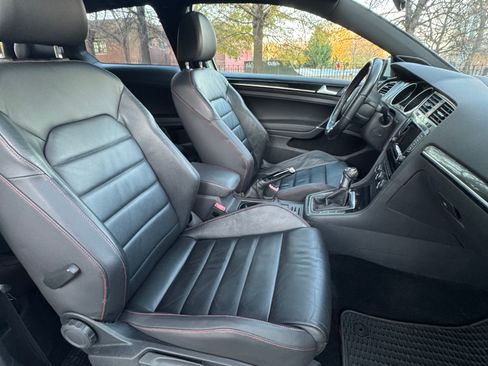 Used 2015 Volkswagen GTI SE image 8