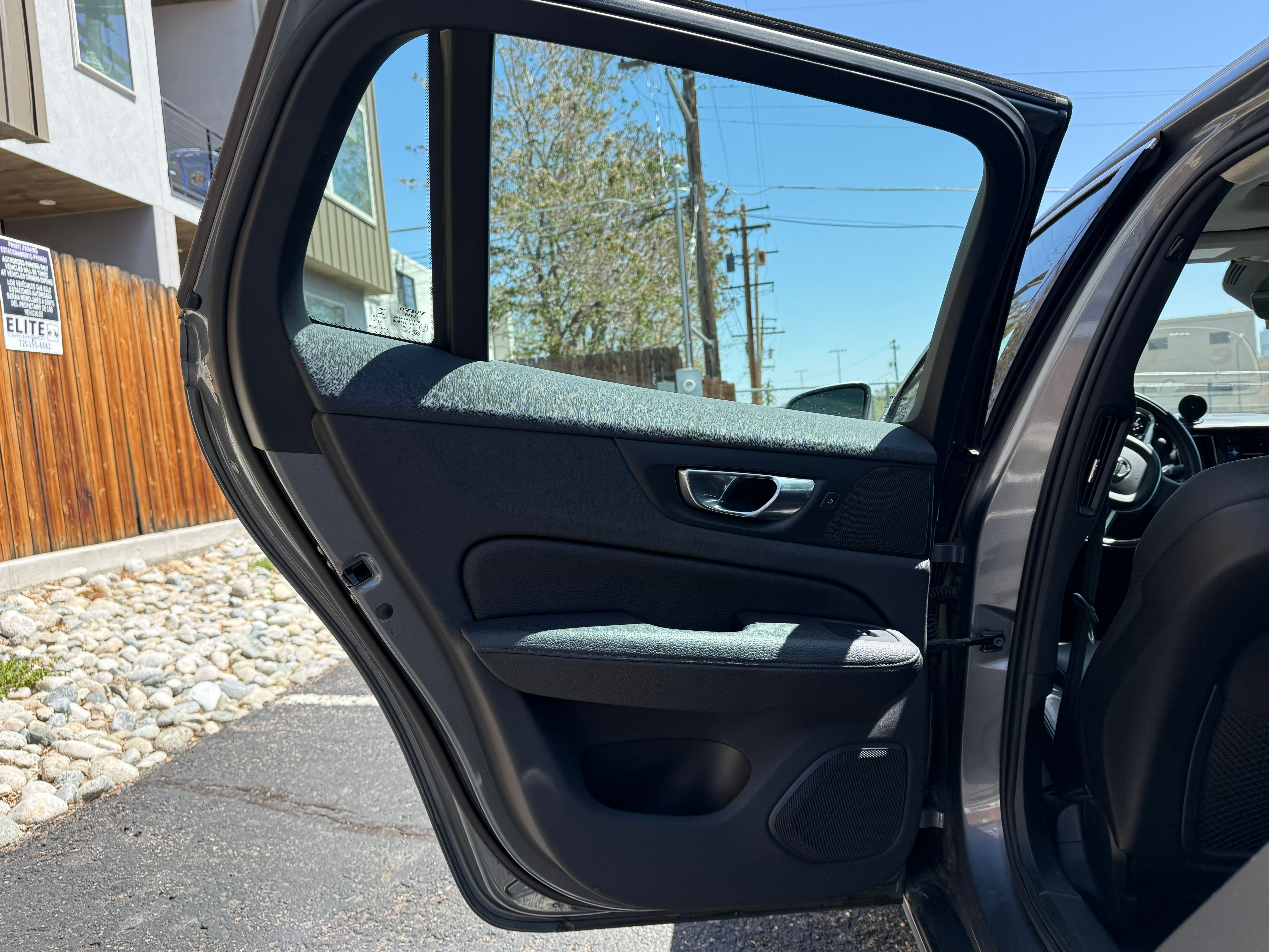 Used 2019 Volvo V60 T6 Inscription AWD/4WD image 25