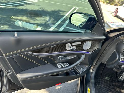 Used 2018 Mercedes-Benz E 63 AMG S image 23