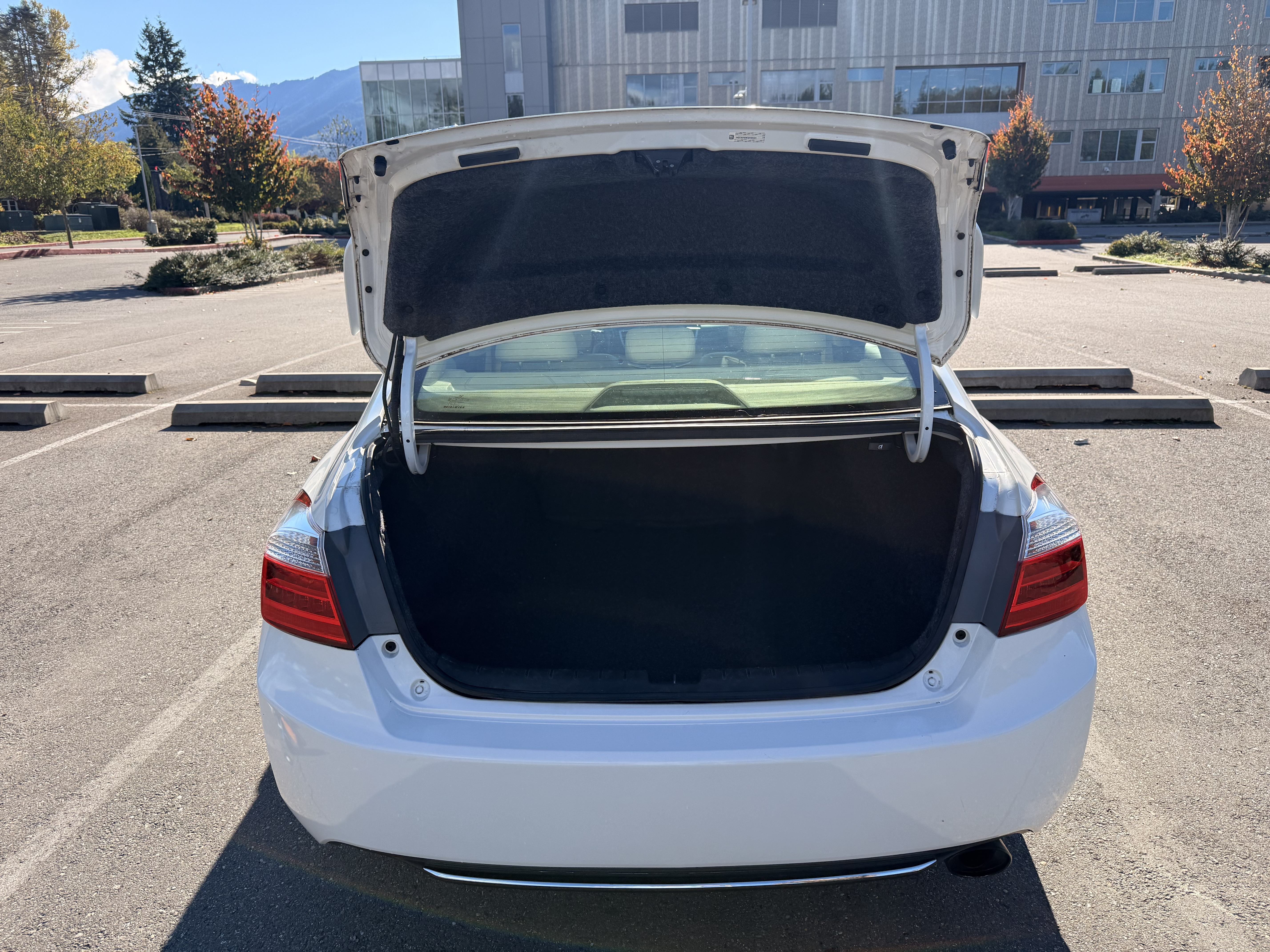 Used 2014 Honda Accord EX-L image 17