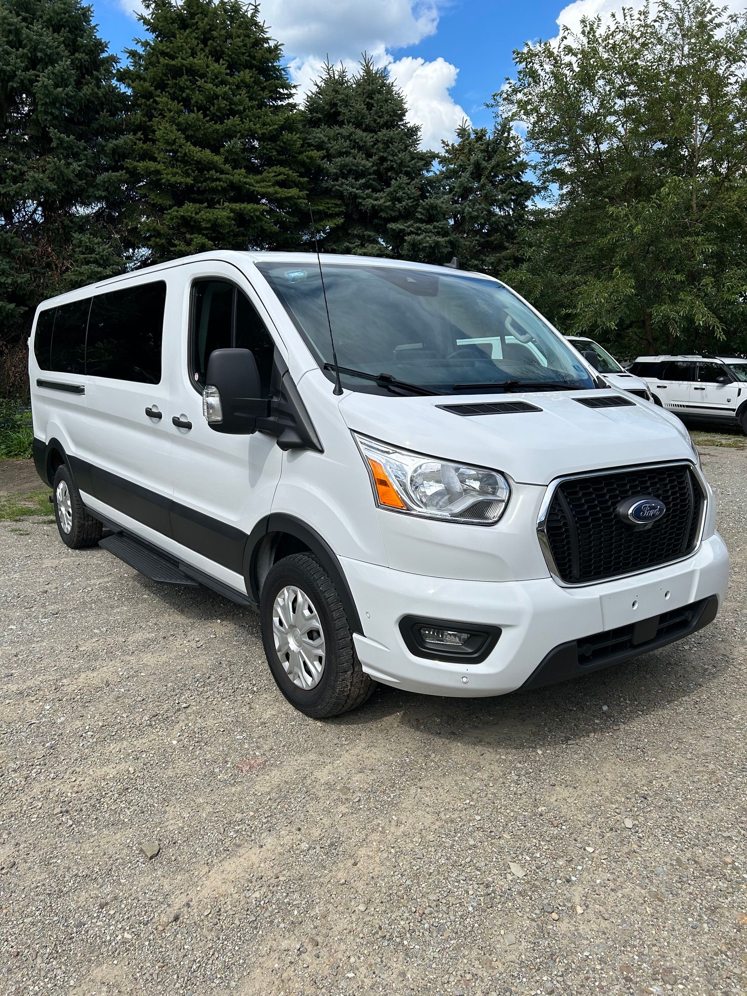 Used 2022 Ford Transit 350 XLT RWD image 8