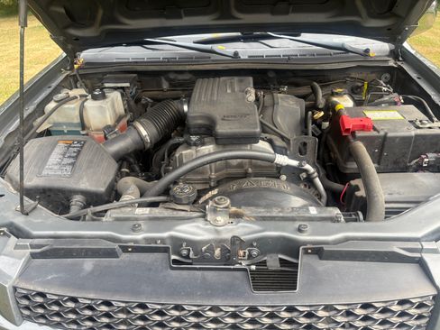 Used 2012 Chevrolet Colorado LT w/ Bodyguard Package AWD/4WD image 5