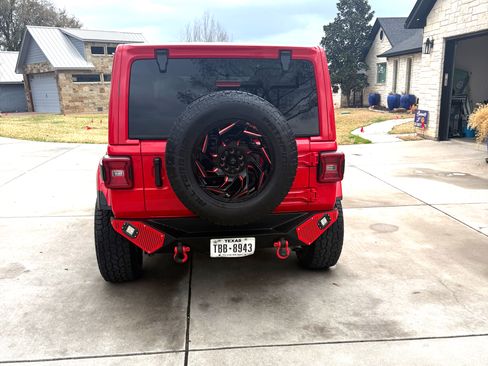 Used 2022 Jeep Wrangler Unlimited Sahara w/ LED Lighting Group image 2