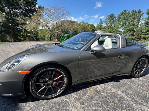 Used 2015 Porsche 911 Targa 4S AWD/4WD image 13