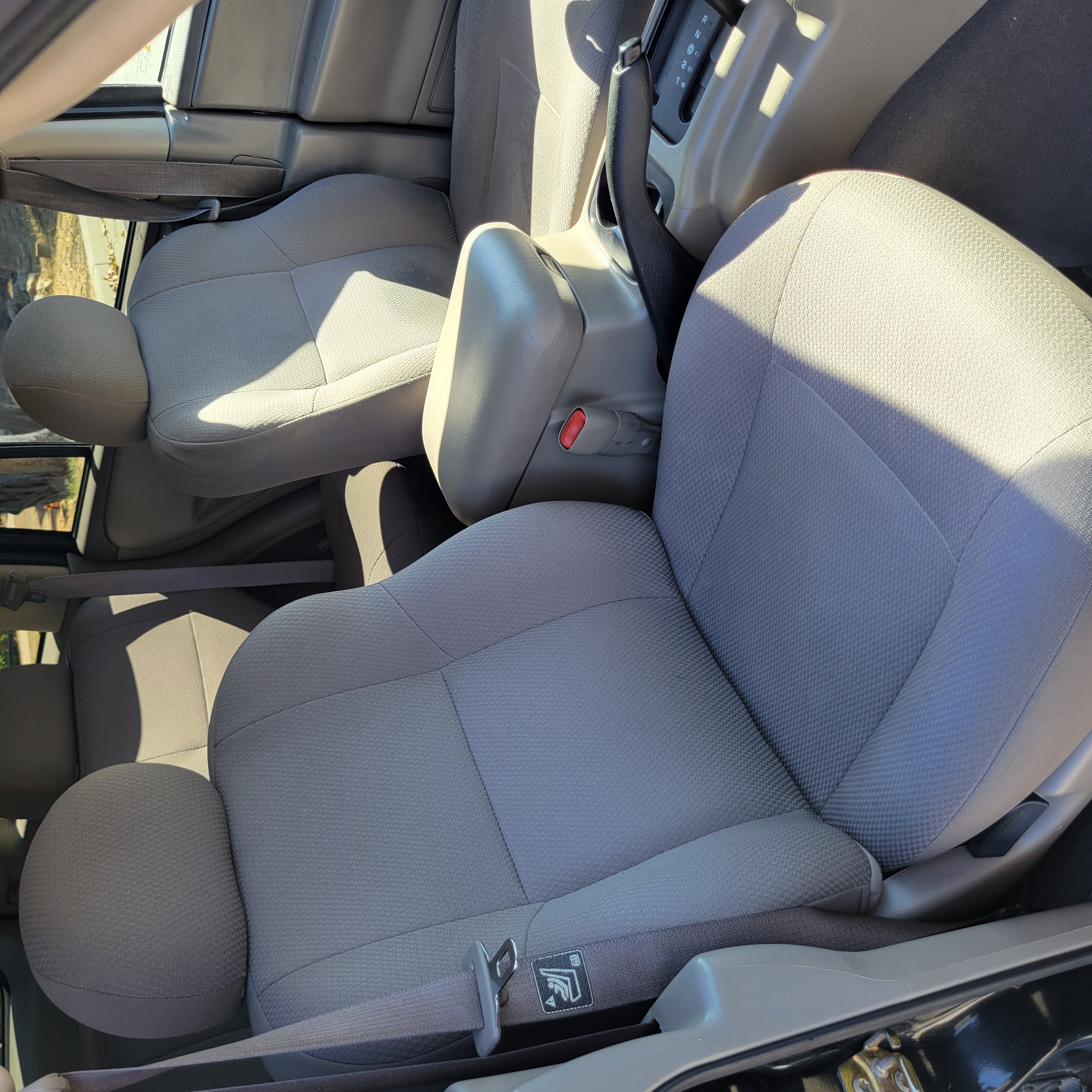 Used 2004 Jeep Grand Cherokee Laredo w/ Convenience Group RWD image 16