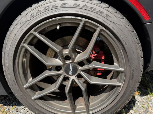 Used 2019 MINI Cooper Clubman S w/ Premium Package image 11