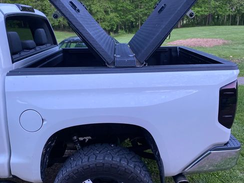 Used 2014 Toyota Tundra SR5 image 6